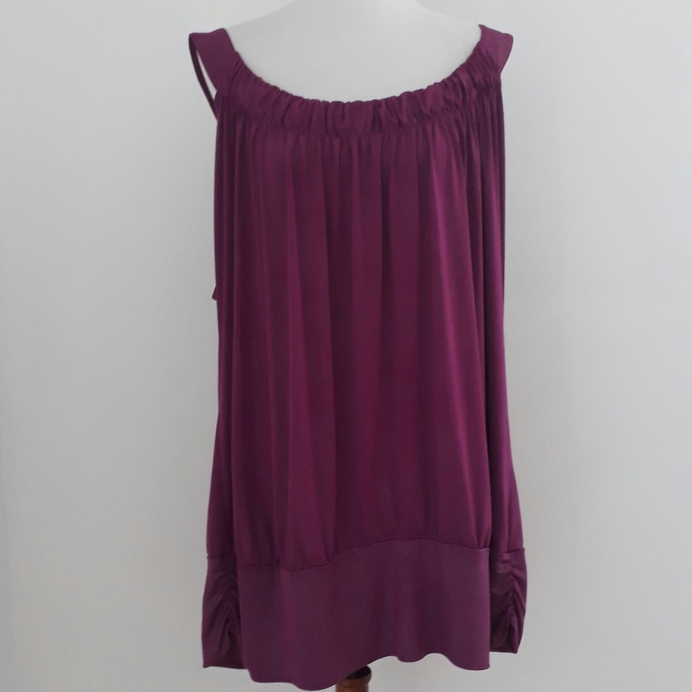 Torrid  Sleeveless Blouse Plus Sz 4 (4X) E27